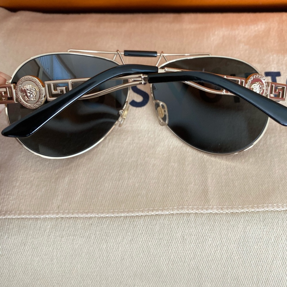 😎Authentic Versace Aviators😍 - Picture 2 of 2